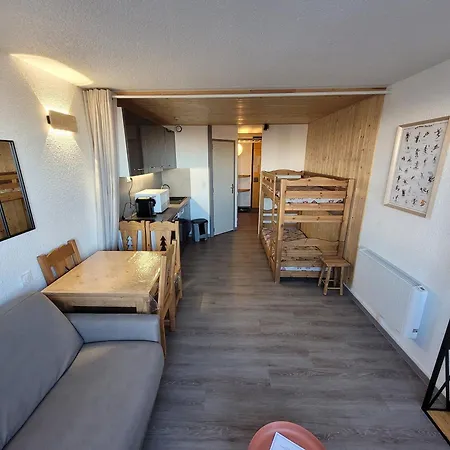 Apartment Renove Au Pied Des Pistes, Vue Mont Blanc La Plagne